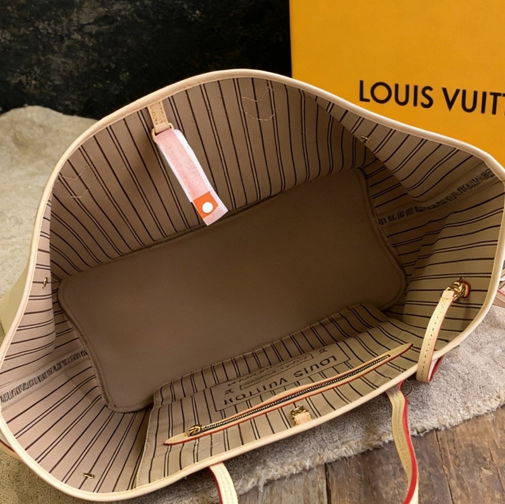 Louis Vuitton Neverfull GM Bag - Picture 6 of 6